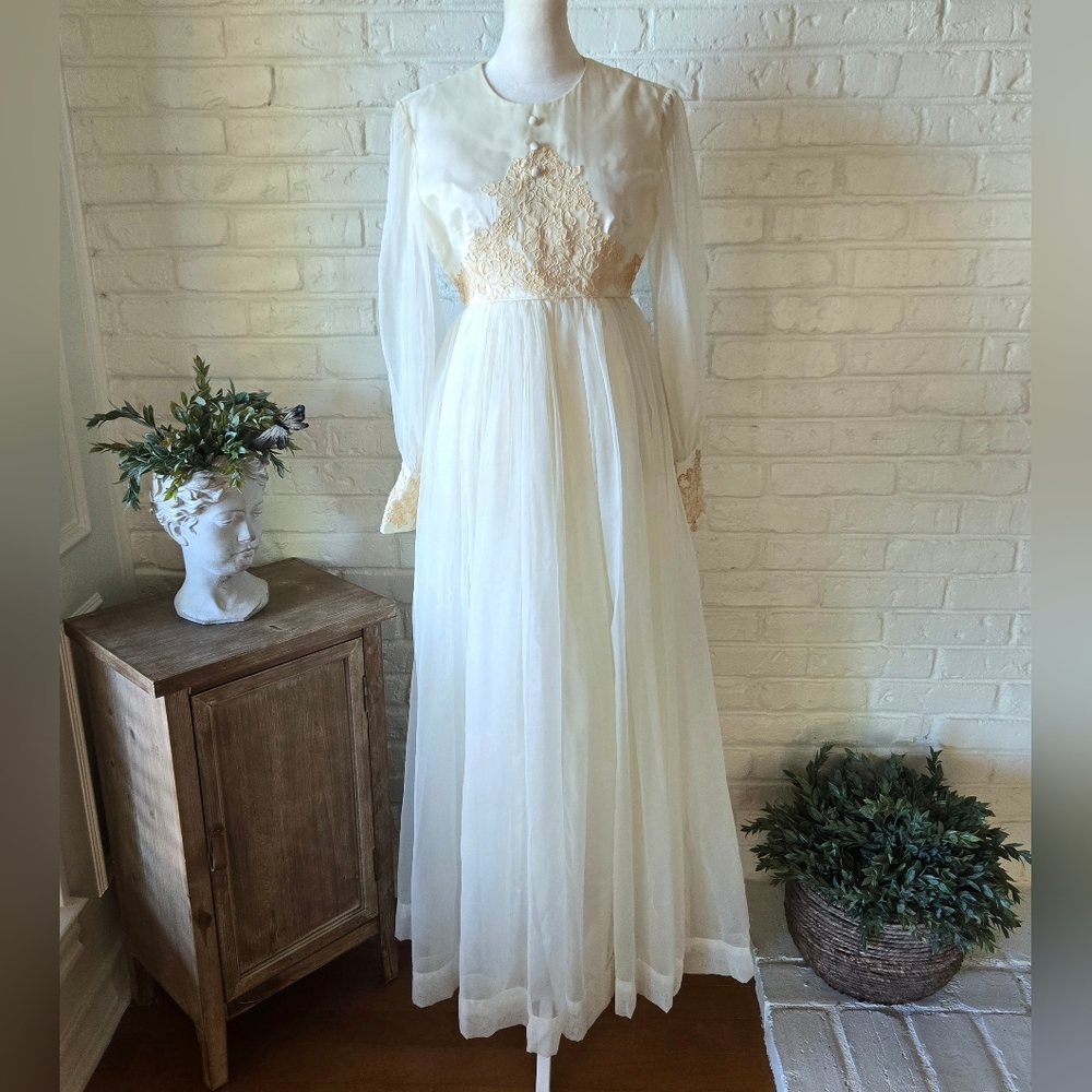 Vtg 70s Cream Lace Wedding Gown, Xs, Victorian Revival
